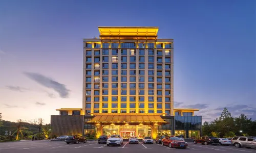 ChaXiTai Holiday Hotel in Furong Town