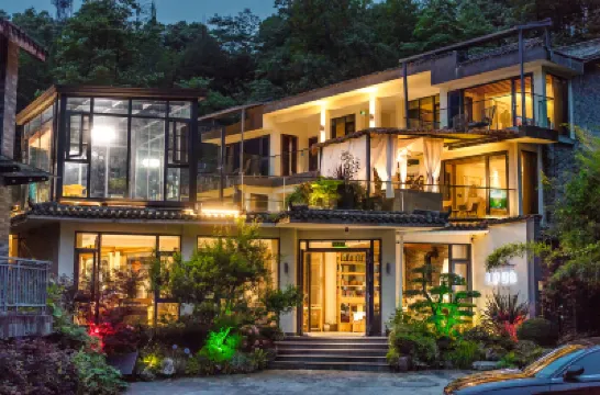 Shanye Shanye Hot Spring Hotel（Rear Mount Qingcheng Hotels near Double Springs