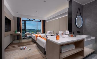 AIYI LAKESHORE HOTEL