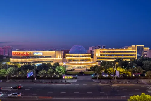 Cixi Hangzhou Bay International Hotel فنادق في تسى شي