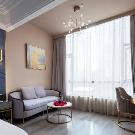 Vica V Hotel (Shehong Culture Art Center Branch)