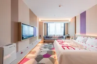 Lavande Hotel (Guangzhou Xintang Shapu Wanhui Square) Hotel dekat Guangdong Polytechnic College of Agriculture， Industry and Commerce (East to Qiaojian Lvye Mountain Villa)
