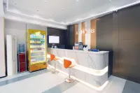 Junyi Hotel (Xiaogan East Station Hubei Institute of Engineering)