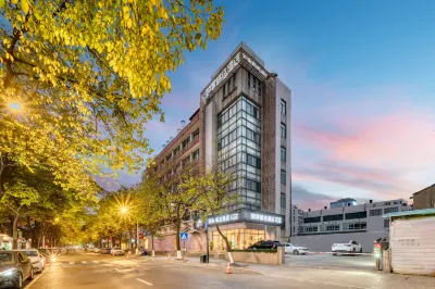 Homeinn Plus Hotel (Hangzhou West Lake Lakeside Qingchun Road) Hotels in Hangzhou