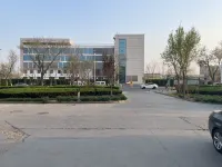 Lijin Huazhong Business Hotel Hotels in Lijin