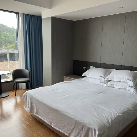 Fuding Lushan Island Banhai B&B