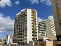 Bnb Homes Praia da Rocha Beach Bright Apartment 50 m Away from the Ocean