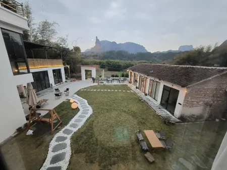 Danxia Mountain Guanshan Xiaoyuan Homestay