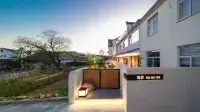 Sun Sky Landscape luxury family vacation courtyard hostel (Mount Jiuhua tourist transfer center)
