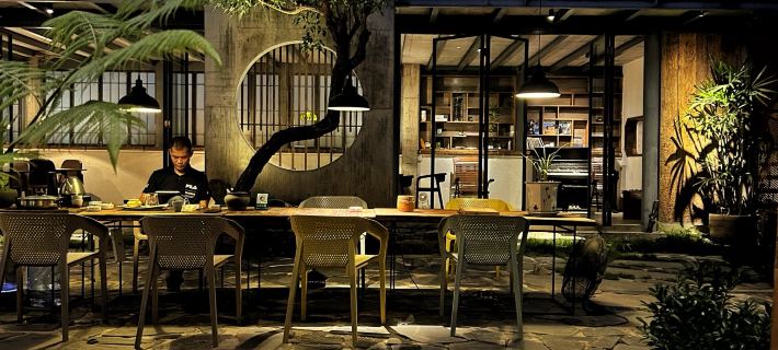 Yunman Homestay (Zhenhong Sports Center) Hotel a Lingyun