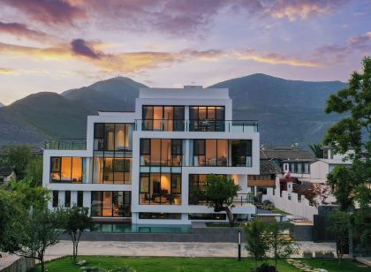 The Artistic Realm of Chenlu Space