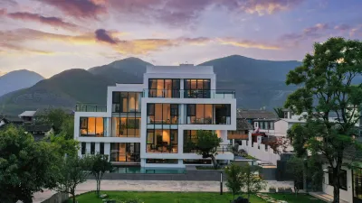 The Artistic Realm of Chenlu Space Hotels in Heqing