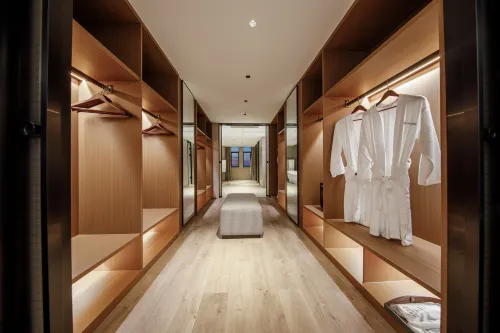 T·Hotel (Jianhu Wancai International Shopping Center)