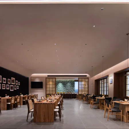 Pinman Xi Hotel (Shaoyang High-Speed Railway Station & Weiyuan Square Branch)