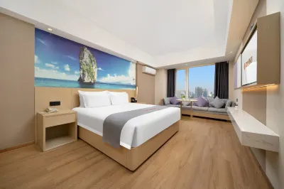 Heyi Select Hotel (Anshan Railway Station MixC Branch) Hotels near An Shan Shi Tiexiqu Yongle Christ Church