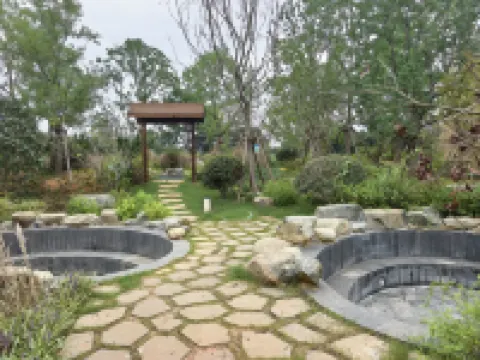 Chilland Hot Spring Villa