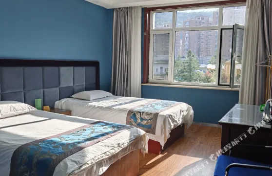 本溪縣宏億商務賓館