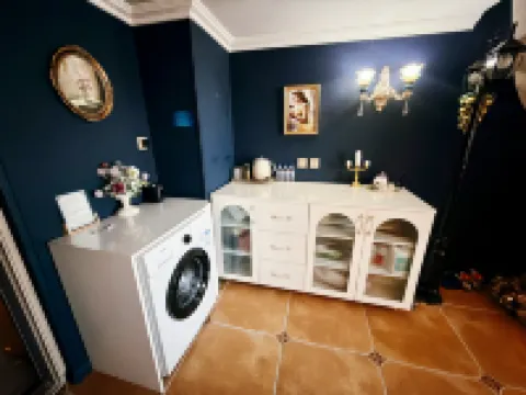 Fairy Tale Castle Apartment (GuotaiRioMall, Jilin University, Changchun)