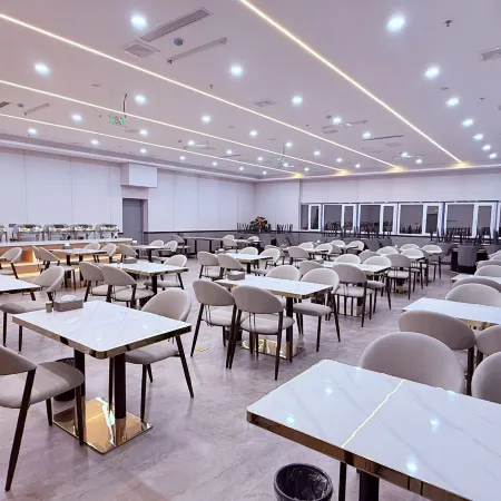 Xintianhe Grand Hotel (Yanqi Stadium)