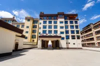 Ari Hotel - 3-Star