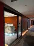 Kunming Lirui Hotel (Plateau Pearl International Trade City) - Hot Springs
