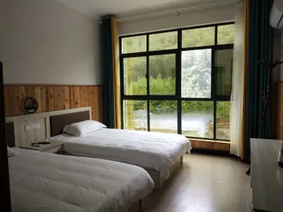Ningguo Dingfeng Mountain Villa Hotels near Xialin Jiutian Silver Waterfall Scenic Area