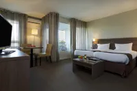 Résidence la Réserve Genève Ferney Voltaire Hotel a Ferney-Voltaire