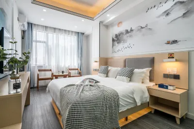 Yunsu Suite Hotel (Shilaoren Beach Qingdao Guoxin Sports Center Branch) Hotels near Chaoyang Cave
