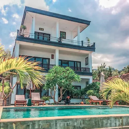 Alam Bali Beach Resort Отели рядом с достопримечательностью «Пляж Амед»