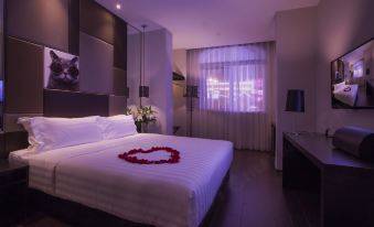 Orange Hotel (Qingdao Haier Road Shilaoren Bathing Beach)