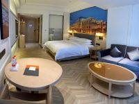 维也纳国际酒店(兴义桔山大道店) - 高级大床房