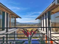 Cultural Hotel (Tengchong Heshun Ouxiang Zhijia Panoramic Wetland)