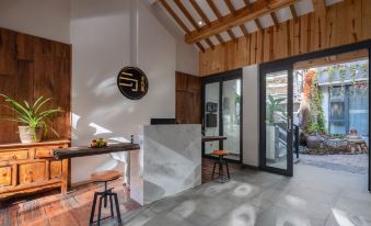 Lijiang Muxi Yu light luxury homestay