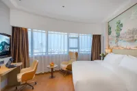 Vienna Hotel (pailou Road, Xinghua City Center) Hotels near Qianduo (Raised Wetland Fields) Scenic Area