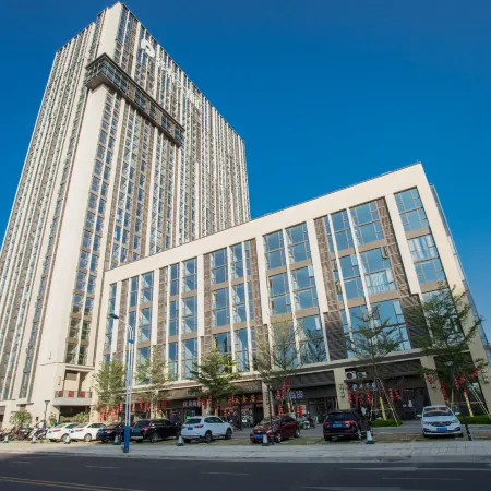 Sea Time Resort Hotel (Shanwei high-speed railway station)