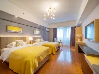 Manfei Hotel Theme Apartment (Liuzhou High-Speed Railway Station Liunan Wanda Plaza)