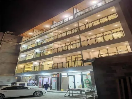 Enshi Moye Homestay (Grand Canyon Branch) Отели рядом с достопримечательностью «Yizhuxiang Column»