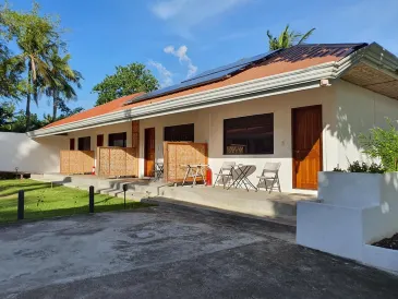 Parrot Resort Moalboal