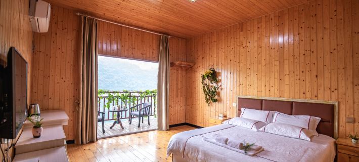 Jinxiu Farmhouse Hotels in Changyang Tujia Autonomous County