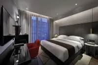 Modern Crown Hotel