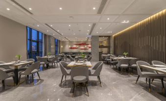 Ningbo Bochen Man Yue Hotel