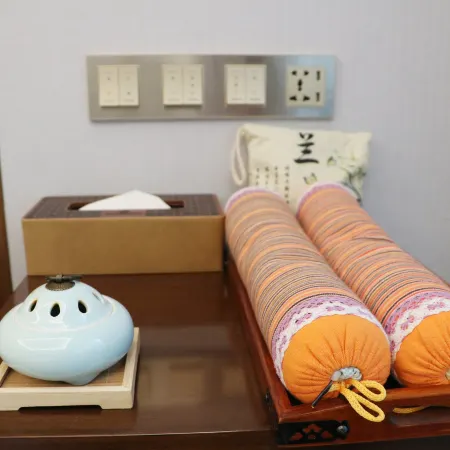 Huazhong Holiday Hotel Hotéis em Baoding