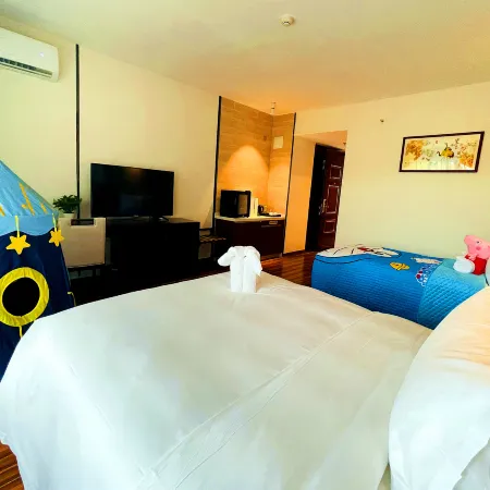Noble Lake Hotel  Hainan