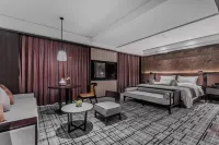 Qingdao Baoyong Fengyue Hotel (Century Park | Youth Football Stadium Branch) Hotels near Chengyang District