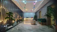 Cihu Memory Hotel (Huangshi North Station) Hotels in Huangshi