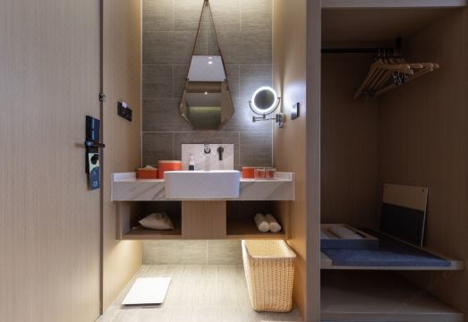 4. 아투어 호텔 상..