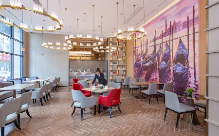 ECHENG Hotel (Huanggang Wanda Square City Museum)