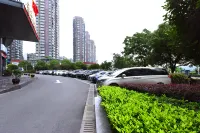 โรงแรมเอนจอยอิ้ง (ศูนย์นักท่องเที่ยวสามช่องแคบ ว่านต๋า อี๋ชาง) - ที่มีที่จอดรถ