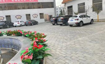 Liquan Zhaoling Hotel