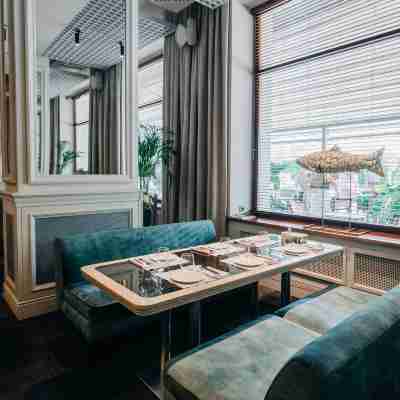 Amur Hotel Dining/Meeting Rooms